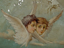 Ангелочки на потолке.Левый похож на юного Пушкина.