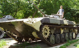 Танк в Детском Парке